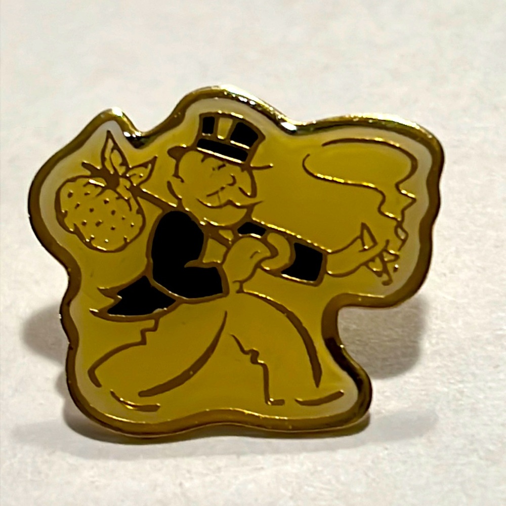 McDonald’s Crew Pin